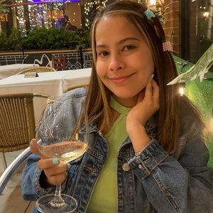 Meet your Posher, Fatima